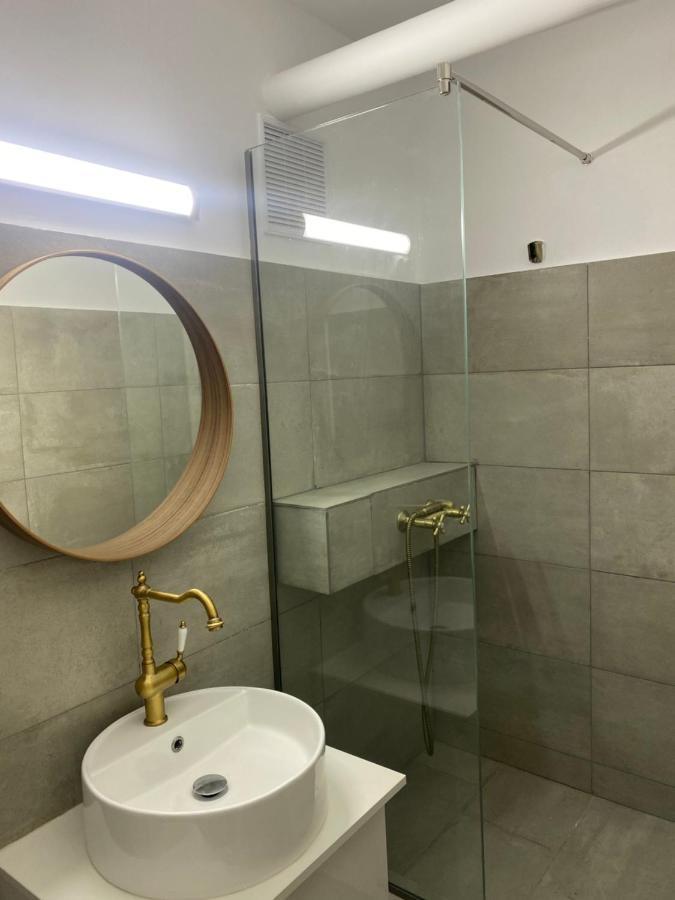 Apartament Lisa كونستانتا المظهر الخارجي الصورة